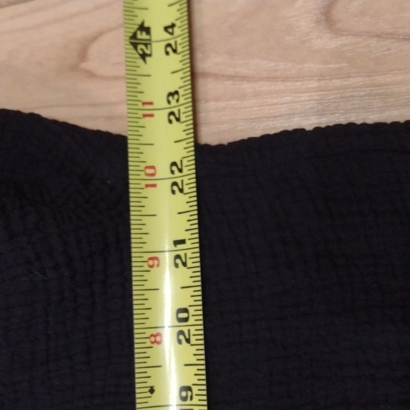 Calvin Klein Cowl Neck Sleeveless Black Muslin Top Size Large - Picture 7 of 7